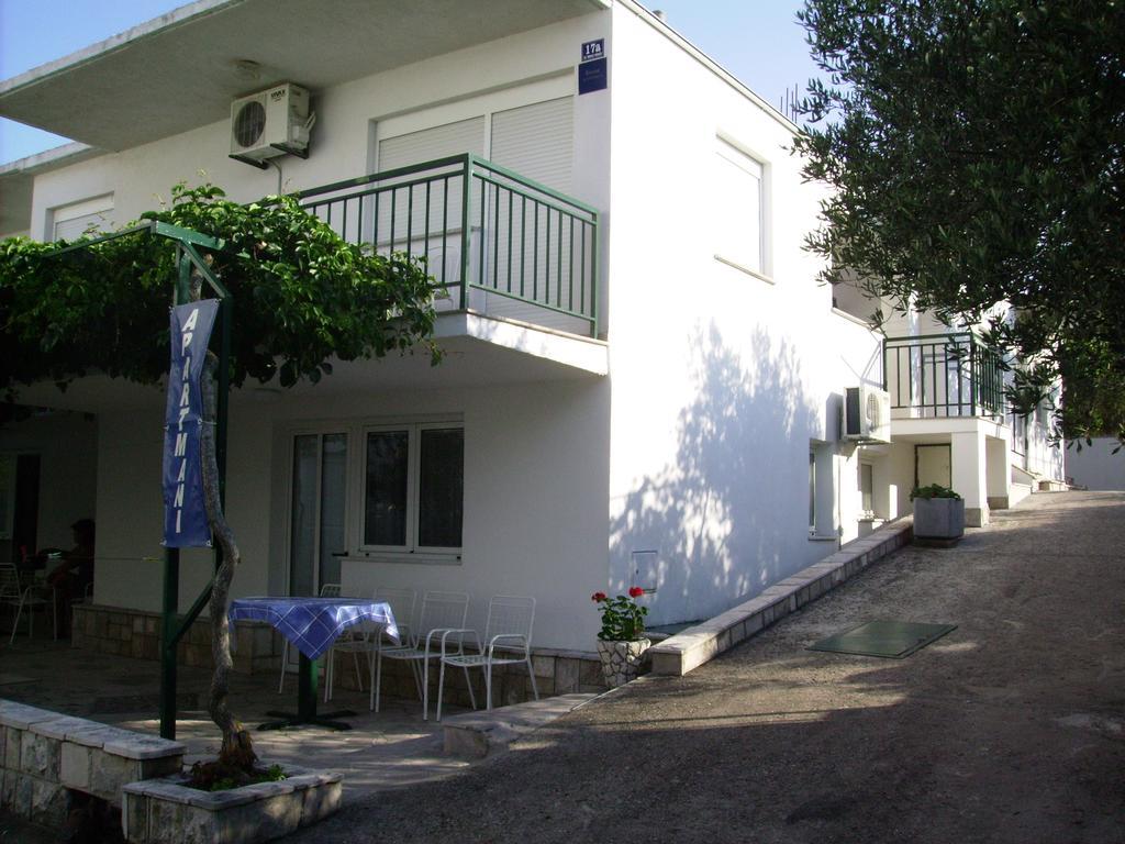 Apartments Zovko Drace Ngoại thất bức ảnh