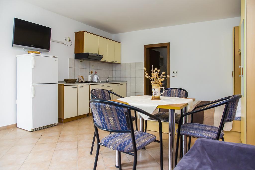 Apartments Zovko Drace Ngoại thất bức ảnh